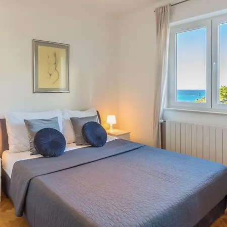 Sea View Complex In