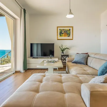 Sea View Complex In 3* Stanici